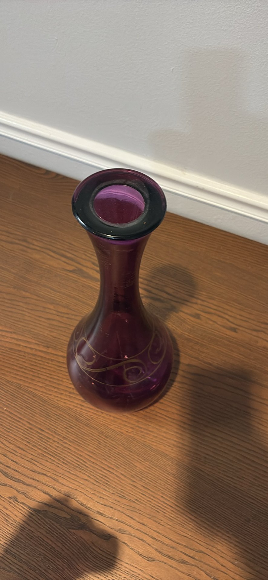 Blown Glass - 21’ high Vintage Purple Glass Decanter with Round Stopper - Good used condition - photo 4