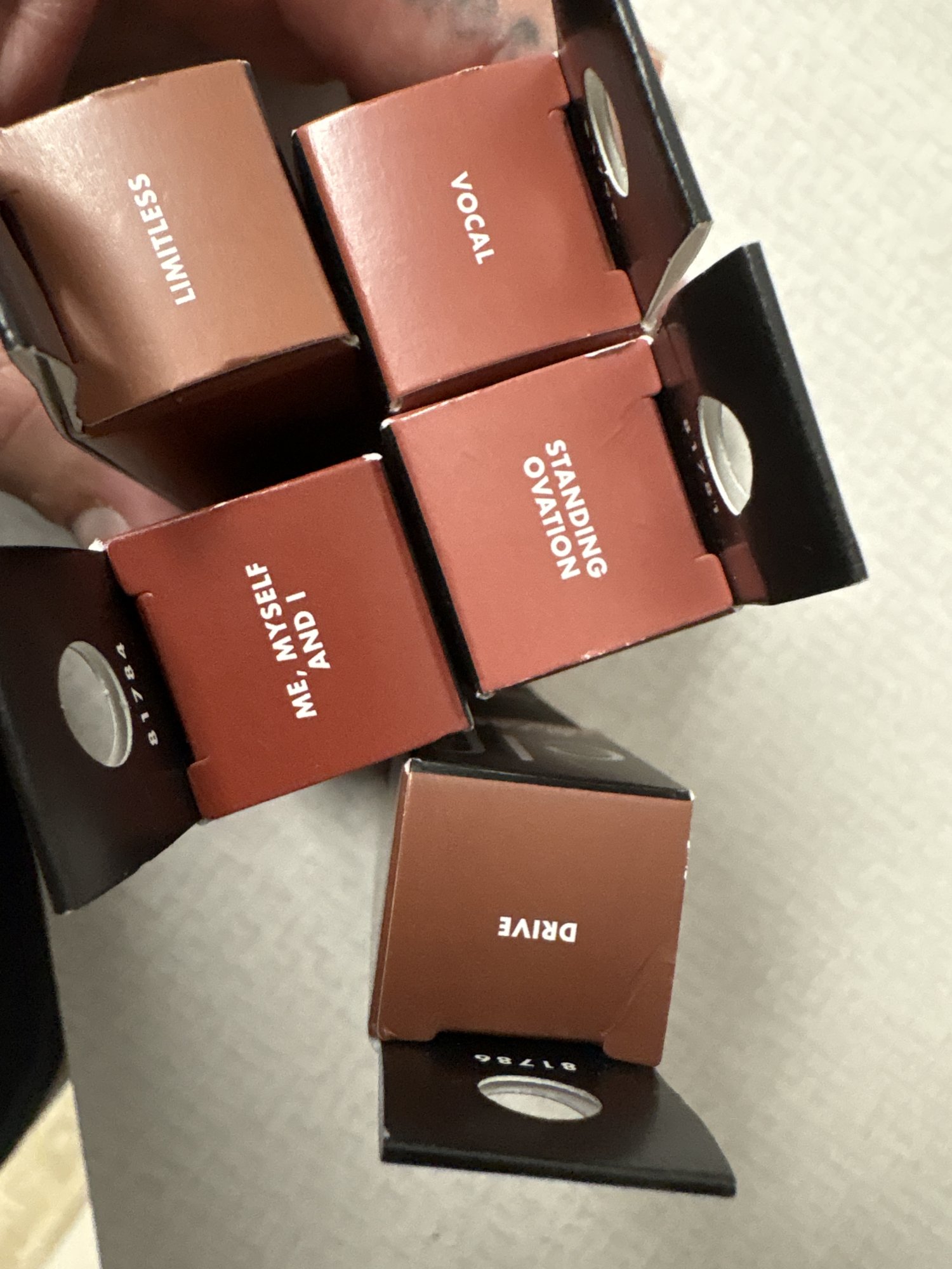 e.l.f. - e.l.f. O FACE Satin Lipstick Set (9 Shades) - New / factory sealed - photo 3