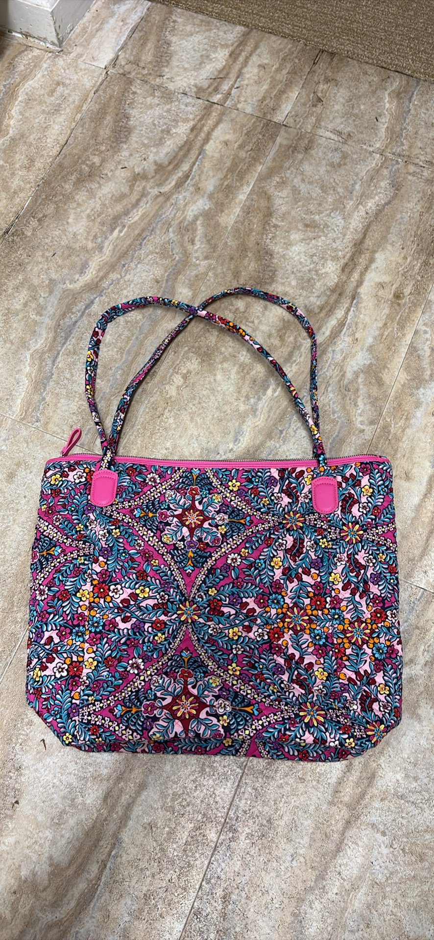 Vera Bradley  - Vera Bradley Iconic Tote Bag in the Kaleidoscope pattern. - New with tags - photo 4